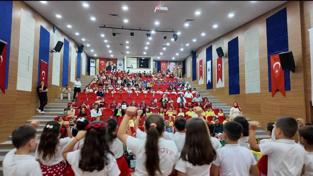 İLKÖĞRETİM HAFTASI COŞKUYLA KUTLANDI